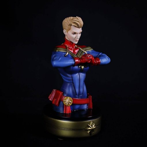 Captain Marvel - Borstbeeld